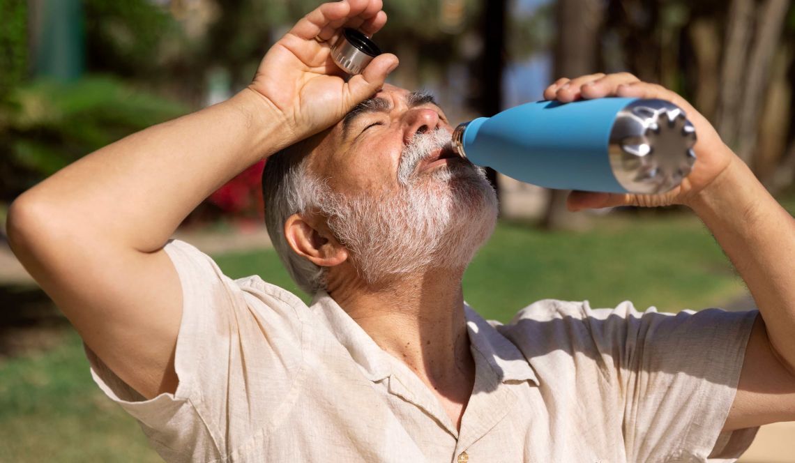 Seniors et canicule : comment protéger les personnes âgées lors des fortes chaleurs ?